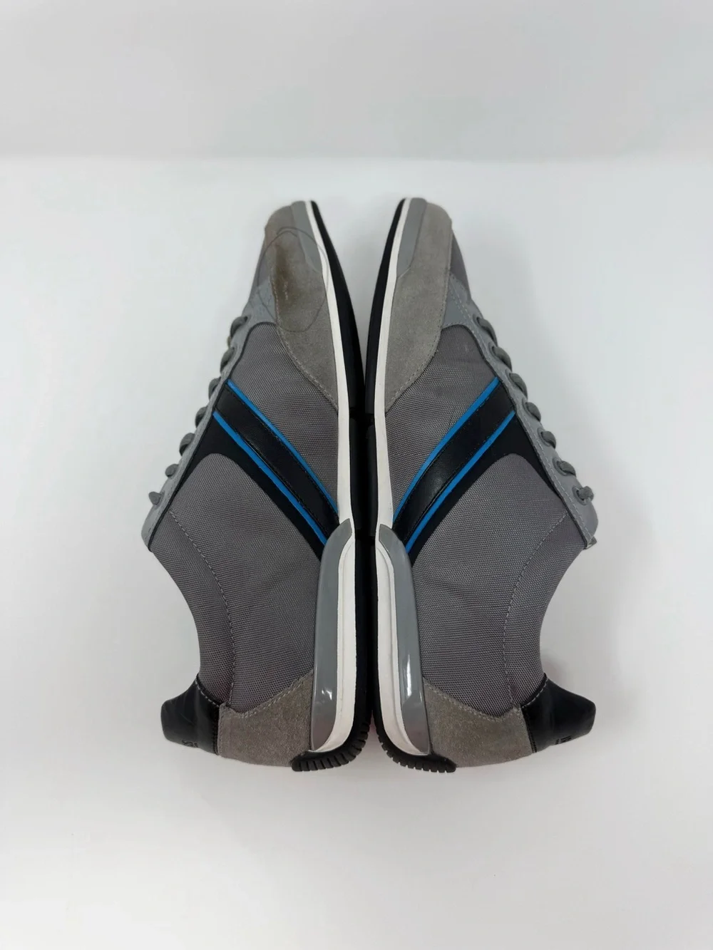 Hugo Boss Men’s Gray Blue Stripe Low Top Sneakers Shoes Size EU 43 US 10 Mens